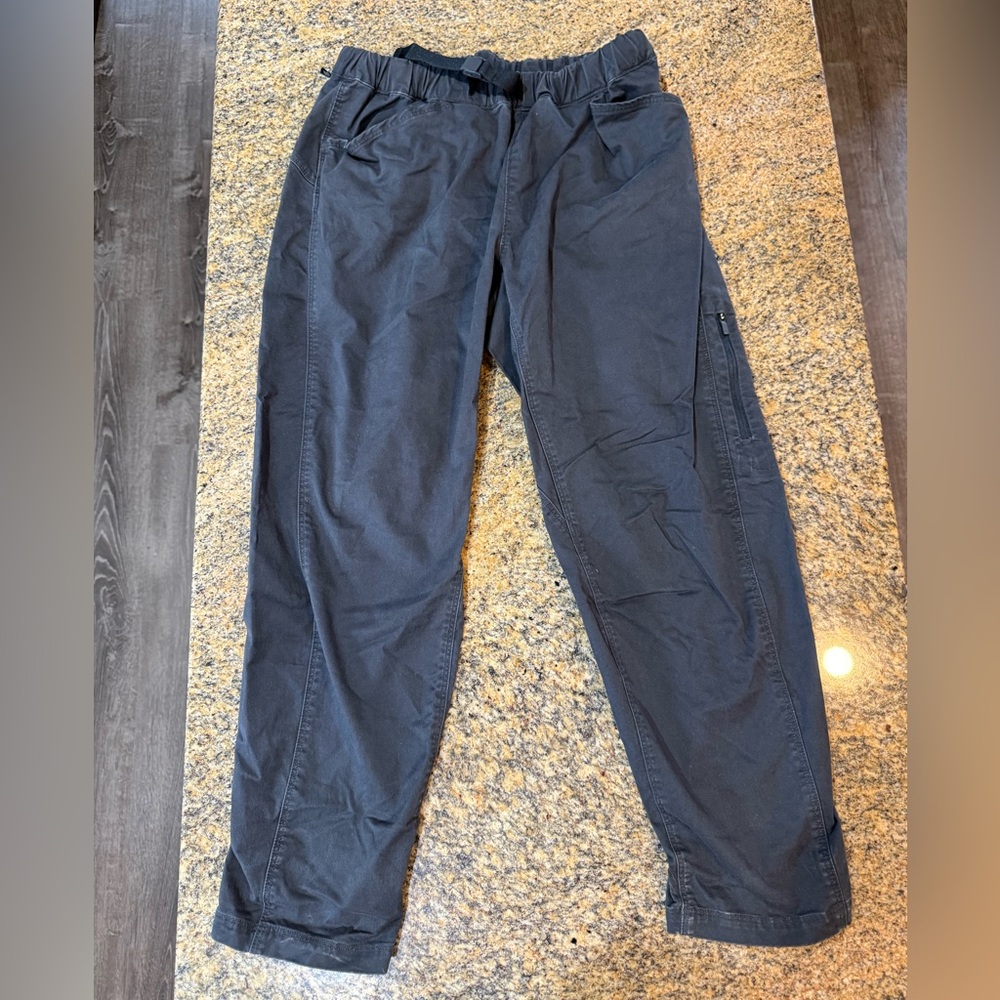 Women’s mountain hardwear Cederberg Pants size small